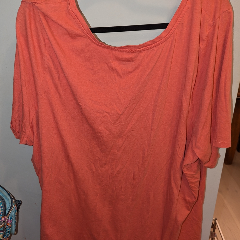 Lane Bryant Coral Short Sleeve Tee - Picture 4 of 4